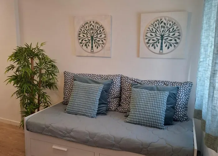 And Cozy Townhouse 펜션 알보르