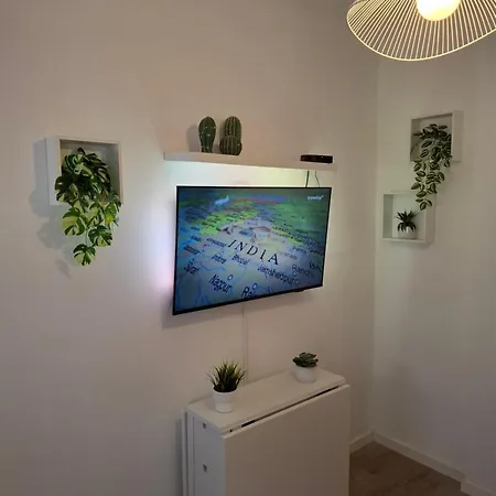 And Cozy Townhouse 펜션 알보르