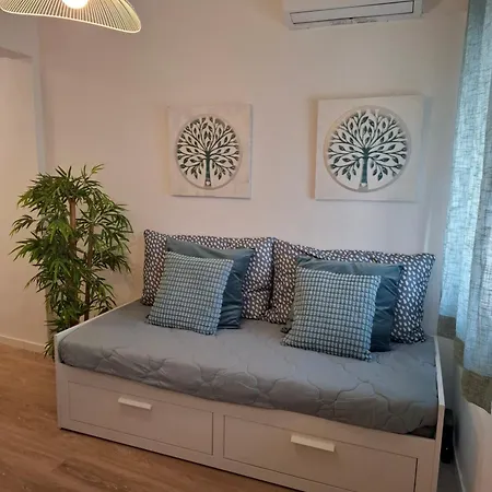 And Cozy Townhouse 펜션 알보르